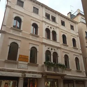https://ca-pedrocchi.hotelslidodijesolo.com