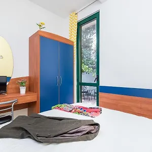 https://hotel-la-villetta.it-romehotels.com